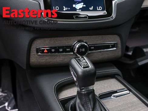 Used 2022 Volvo XC90 T6 Inscription w/ Climate Package AWD/4WD image 19