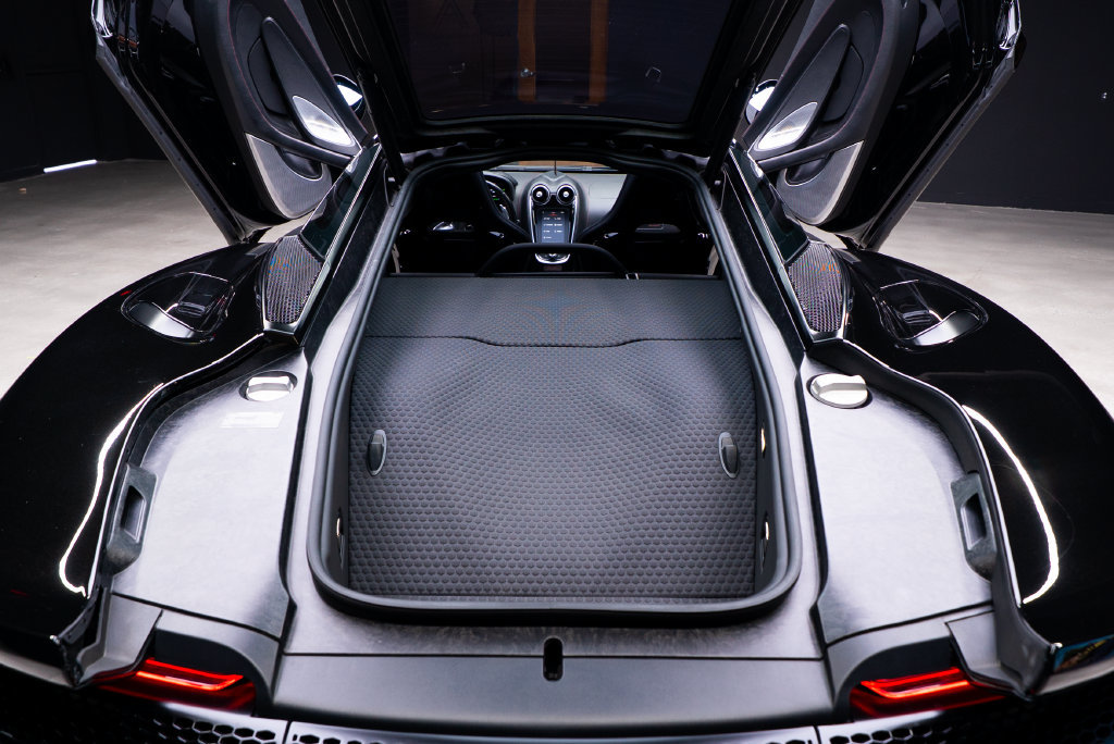 Used 2023 McLaren GT RWD image 56
