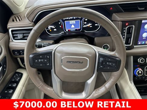 Used 2021 GMC Yukon XL Denali w/ Denali Premium Package image 29