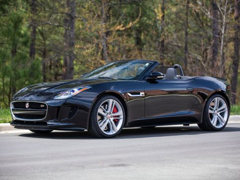 Used 2015 Jaguar F-TYPE S image 29