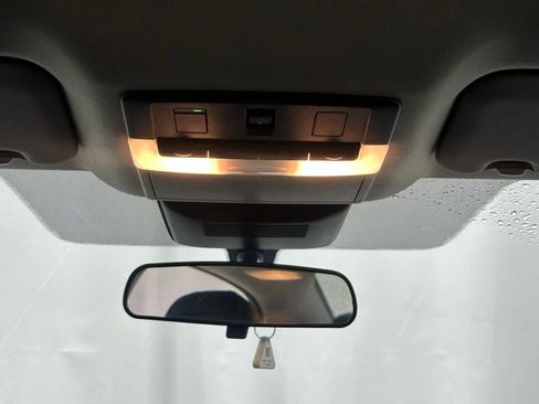 Used 2024 Nissan Sentra SR w/ SR Premium Package image 18