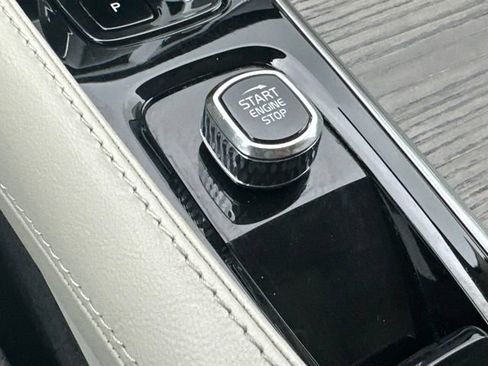 Certified 2023 Volvo XC90 B6 Plus AWD/4WD image 30