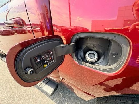 Used 2022 RAM 1500 Big Horn AWD/4WD image 19