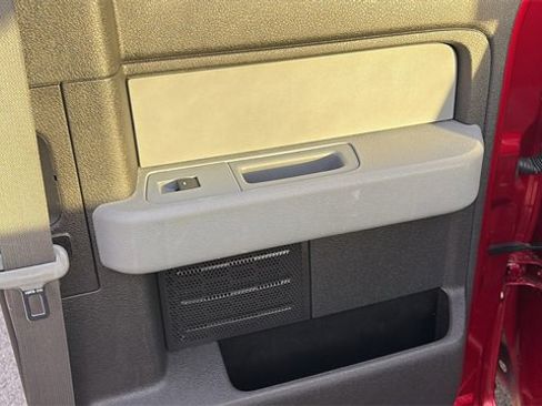 Used 2014 Ford F150 XLT w/ Equipment Group 302A Luxury image 29