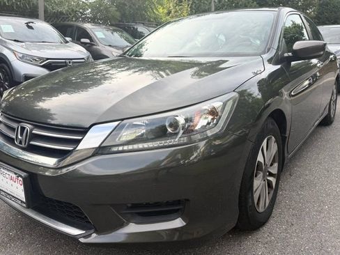 Used 2013 Honda Accord LX image 3