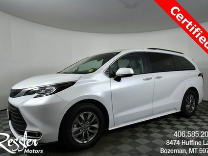Used 2022 Toyota Sienna XLE