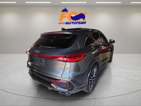 Used 2025 Audi SQ5 Premium Plus AWD/4WD image 4