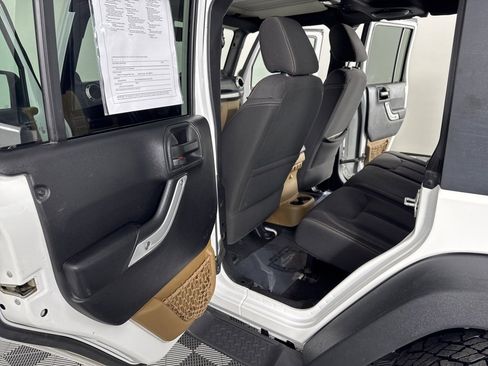 Used 2014 Jeep Wrangler Unlimited Rubicon w/ Max Tow Package image 22