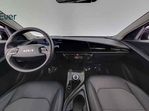 Used 2024 Kia Niro Wind FWD image 26