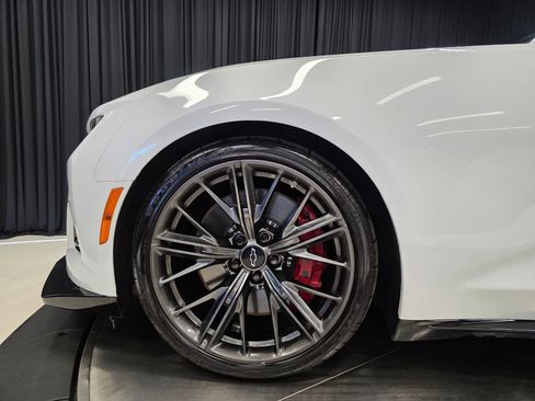Used 2021 Chevrolet Camaro ZL1 RWD image 48