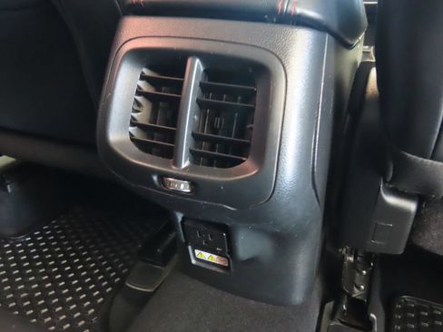 Used 2021 Jeep Cherokee Trailhawk w/ Trailer Tow Group AWD/4WD image 33
