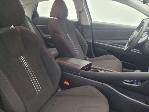 Used 2024 Hyundai Elantra SEL w/ Convenience Package FWD image 21