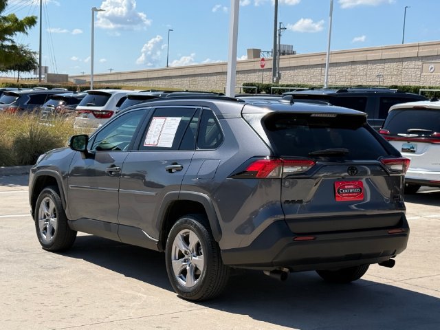 Used 2024 Toyota RAV4 XLE FWD image 5