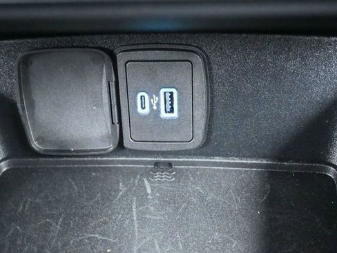 Used 2021 Ford Bronco Base image 19