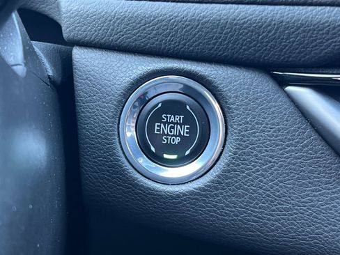 Certified 2024 Cadillac XT4 Premium Luxury image 35