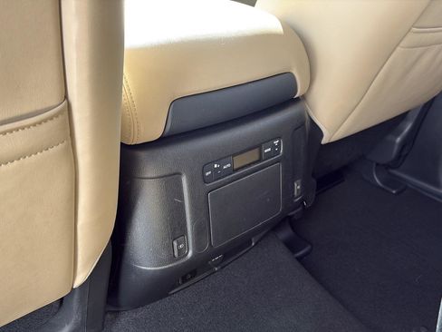 Used 2019 Nissan Armada SL w/ Premium Package image 18