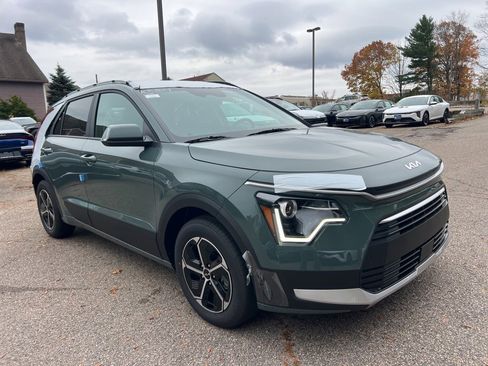 New 2026 Kia Niro EX image 5