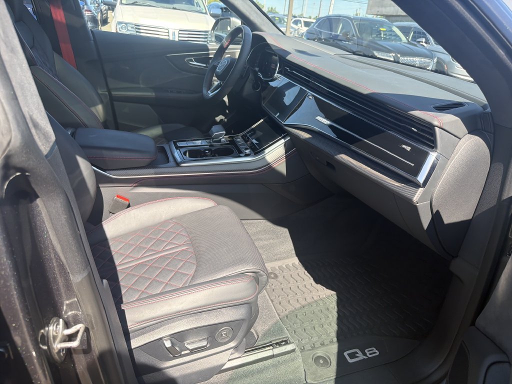 Used 2026 Audi Q8 Prestige w/ Prestige Package AWD/4WD image 15