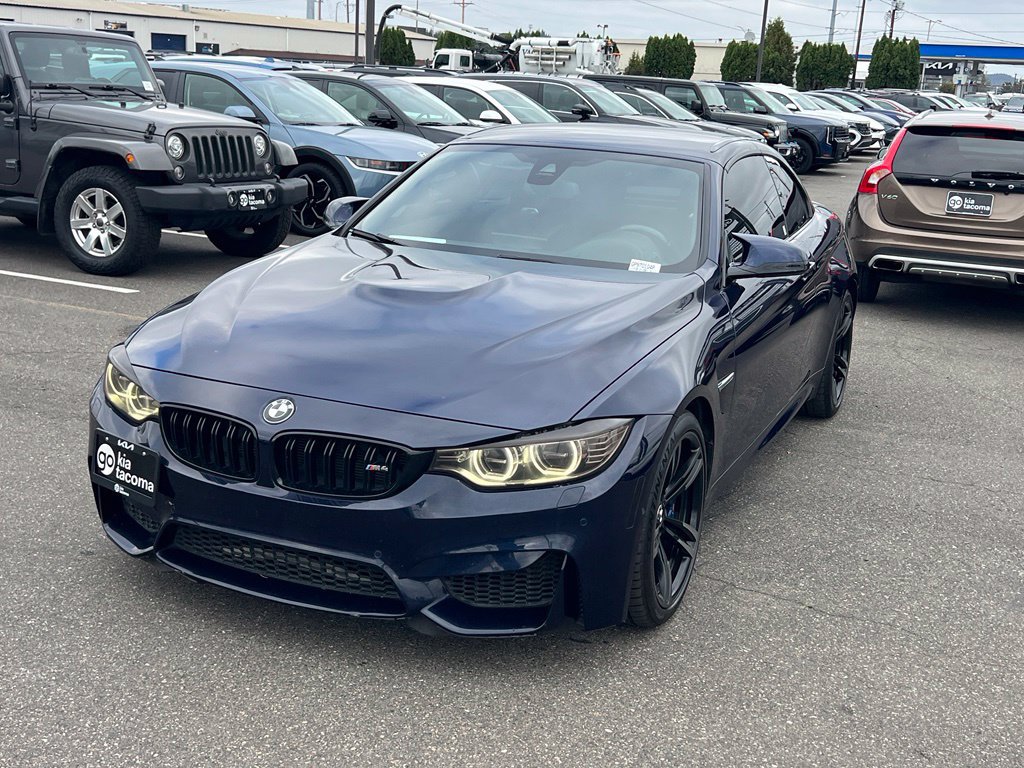 Used 2016 BMW M4 Convertible RWD image 3