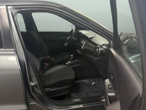 Used 2020 Nissan Kicks S FWD image 21