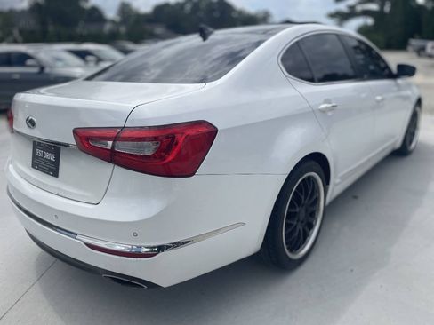 Used 2015 Kia Cadenza Premium w/ Technology Package FWD image 6