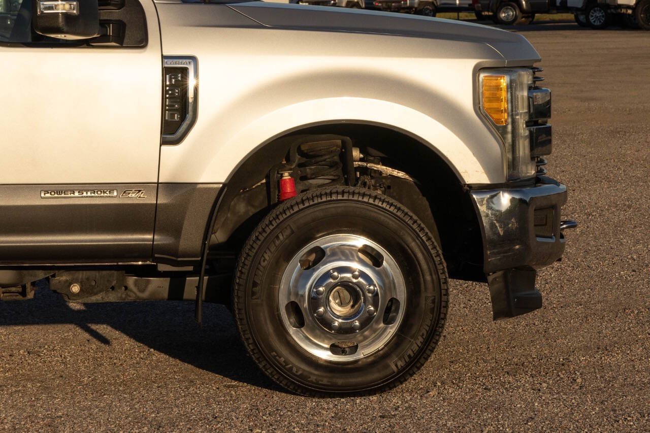 Used 2017 Ford F350 Lariat w/ Chrome Package AWD/4WD image 8