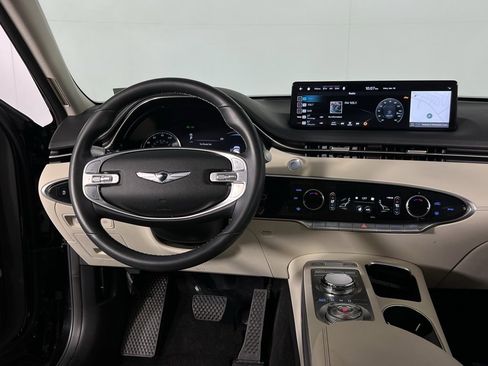 Used 2023 Genesis GV70 2.5T w/ Select Package image 19