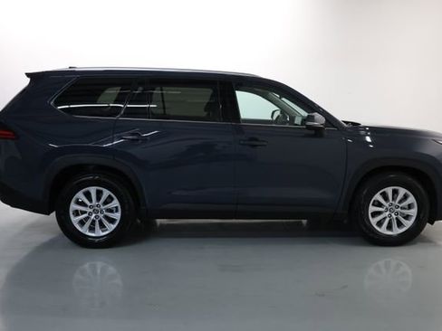 Used 2025 Toyota Grand Highlander FWD image 51