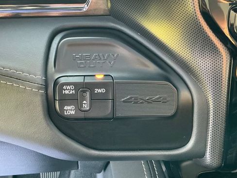 Used 2024 RAM 3500 Limited AWD/4WD image 21