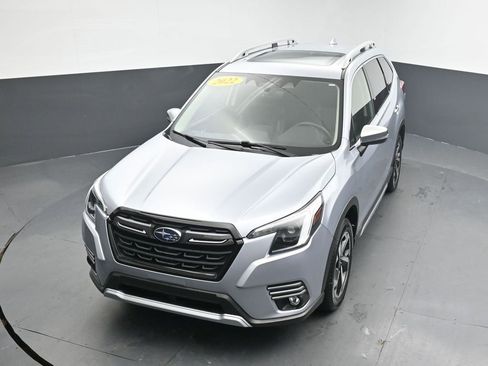 Used 2022 Subaru Forester Touring image 29