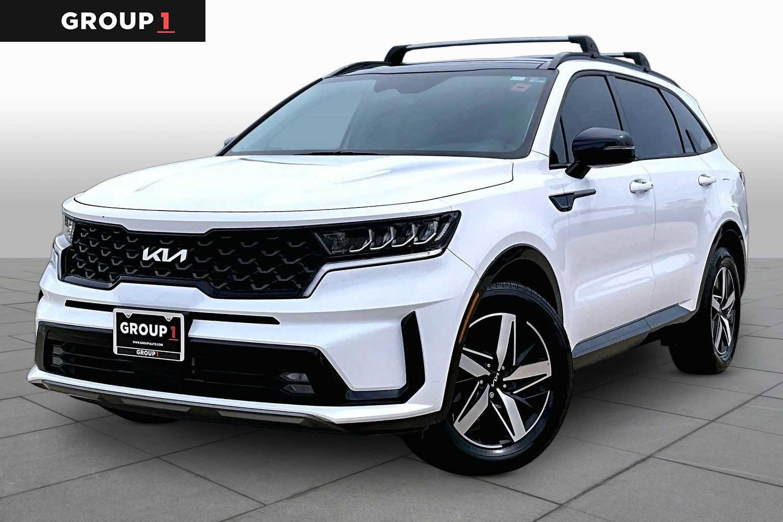 Used 2023 Kia Sorento EX w/ Panoramic Sunroof Package FWD image 1