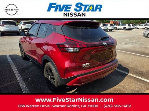 Used 2023 Nissan Kicks SR w/ SR Premium Package FWD image 10