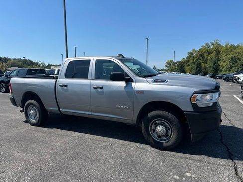 Used 2019 RAM 2500 Tradesman RWD image 3