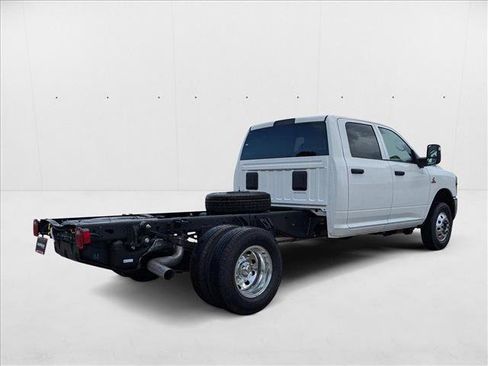 New 2025 RAM 3500 Tradesman w/ Chrome Appearance Group AWD/4WD image 5