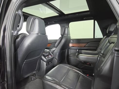 Used 2021 Lincoln Navigator L Reserve AWD/4WD image 20