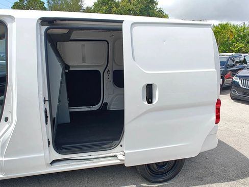 Used 2020 Nissan NV200 SV w/ Back Door Glass Package FWD image 12