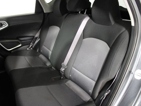 Used 2023 Kia Soul LX w/ Option Group 015 FWD image 19