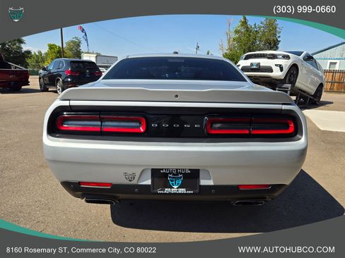 Used 2020 Dodge Challenger R/T image 5
