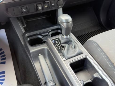Used 2023 Toyota Tacoma TRD Sport AWD/4WD image 20