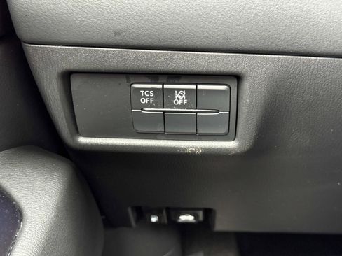 Used 2020 MAZDA CX-5 Touring image 18