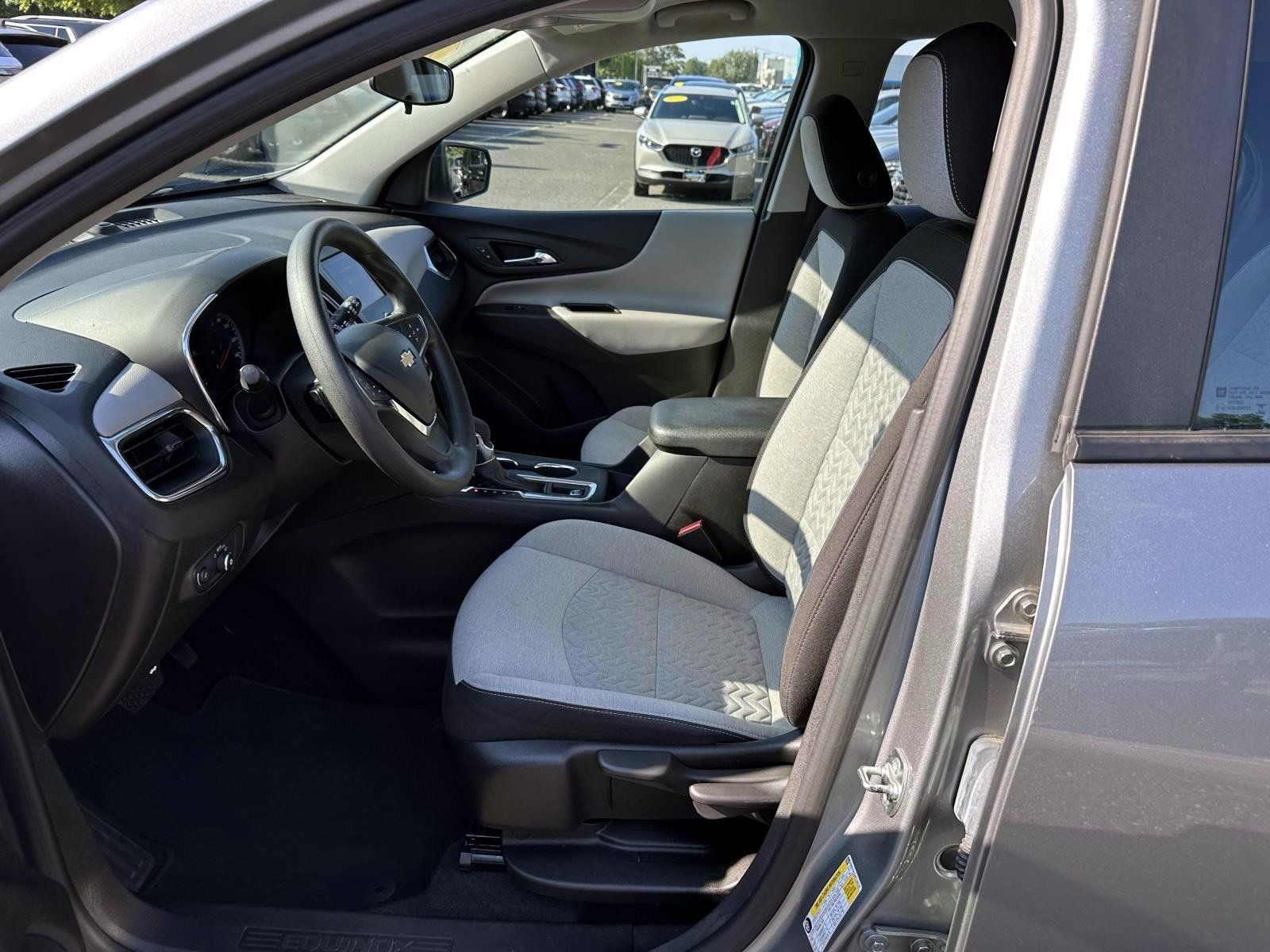 Used 2024 Chevrolet Equinox LS w/ Driver Confidence II Package AWD/4WD image 11