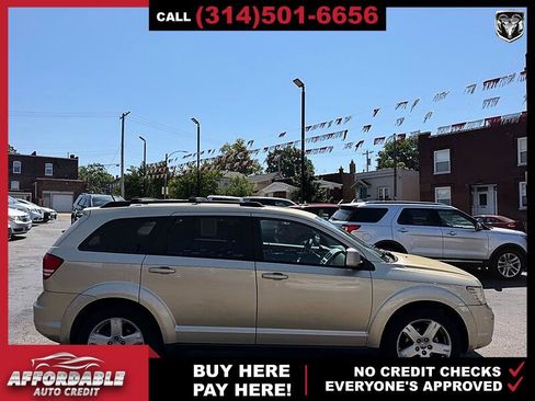Used 2010 Dodge Journey SXT w/ Convenience Group I FWD image 6
