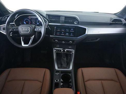 Certified 2025 Audi Q3 2.0T Premium w/ Convenience Package image 9