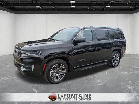 Used 2023 Jeep Wagoneer Series I 4x4 w/ Premium Group I image 1