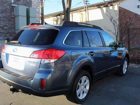 Used 2014 Subaru Outback 2.5i Premium image 5