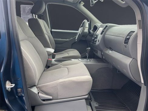 Used 2021 Nissan Frontier SV image 15