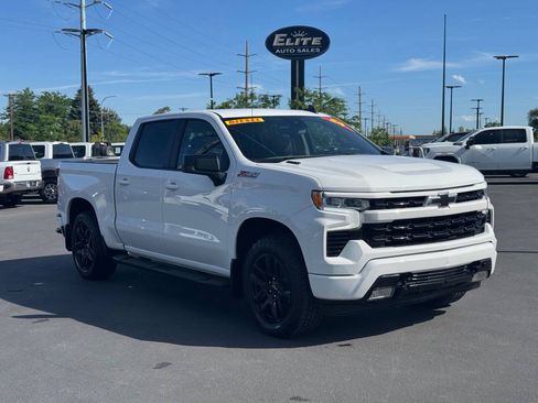 Used 2024 Chevrolet Silverado 1500 RST w/ Convenience Package II AWD/4WD image 3