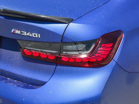 Used 2024 BMW M340i w/ Premium Package image 11