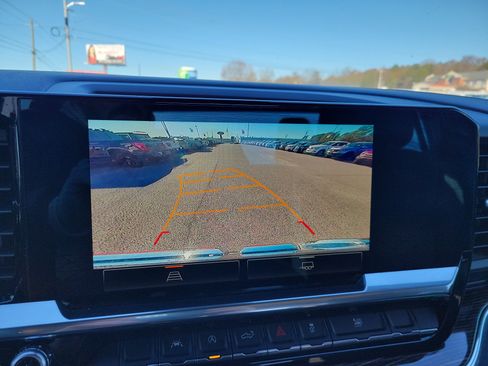 Used 2023 GMC Sierra 1500 Elevation image 23