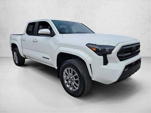 Used 2024 Toyota Tacoma SR5 image 3